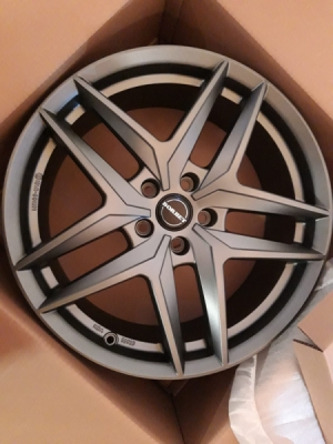 Borbet Z 8x19 5x112 ET44 66.6 DGM