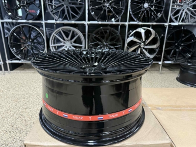 YANAR WHEELS UTC-030 9+10 ET28+ET40 5x112 66.6