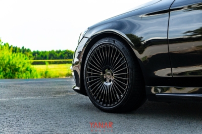 YANAR WHEELS UTC-030 9+10 ET28+ET40 5x112 66.6