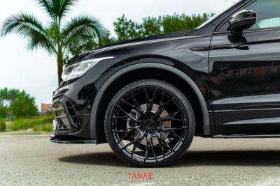 YANAR WHEELS DNZ-20 | 22X9.5 5X112 ET32 GLOSS BLACK