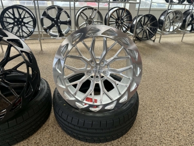 YANAR FLOW FORGED ZWO-038 R21 9+10 ET30+ET42 5x112 66.6 SM