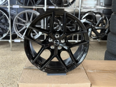 Borbet Y (Blank, Sort) 9.5x20 ET45 5x114.3 64.1
