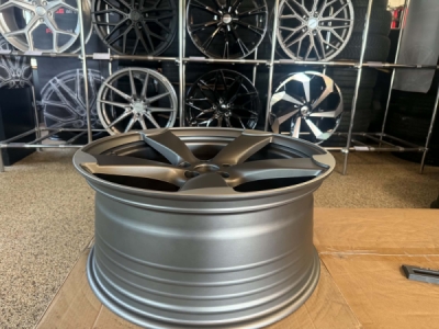 Racingline A004 FBX341-20 R20x9 ET30 5x112 66.5 Sgm+mf