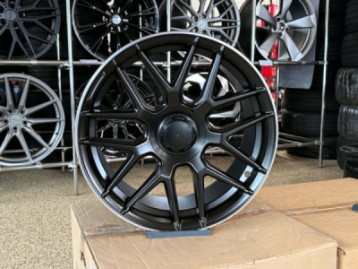 Racingline B1258 R19 8,5+9,5 ET43 5x112 66.6 BLHMPL