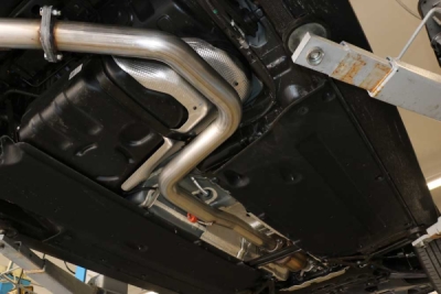 Hyundai i30N performance + Fastback spojovací trubka ESD s FOX HY141020-VBR