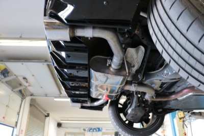 VW Golf VIII GTE mit Einsatz schwarz final silencer right/le FOX VW057005-293s