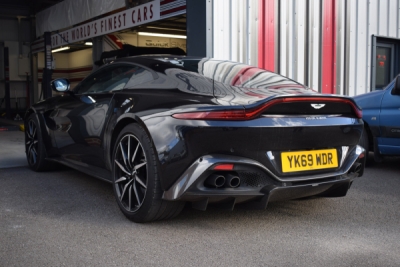 Aston Martin Vantage (2018 a novější) Trubky pro odstranění sekundárních katalyzátorů, QUICKSILVER AS249S