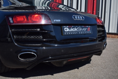 Audi R8 V8 & V10 (2007-2012) Titanový sportovní výfukový systém s technologií Sound Architect™ (bez sady ovládání klapek) QUICKSILVER AU330A-2