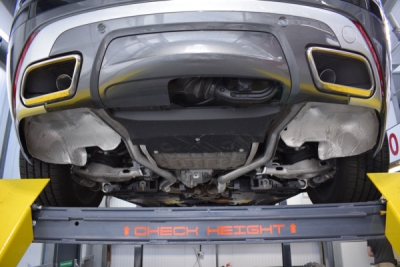 Range Rover Velar P380 (2017 a novější) Sportovní zadní část výfuku QUICKSILVER LR678S
