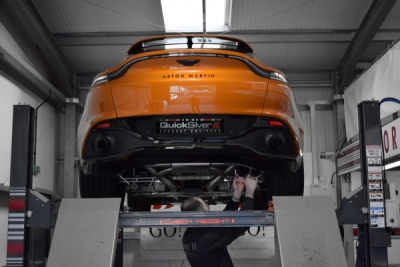 Aston Martin DBX (2020 a novější) Titanový sportovní výfuk s technologií Sound Architect™ QUICKSILVER AS146S