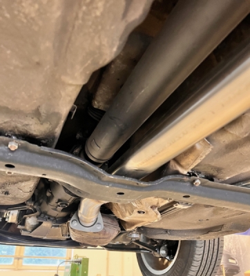 Audi 100 quattro Typ C3/ Audi 200 Typ 44Q přední tlumič výfuku FOX AU070060-VSD