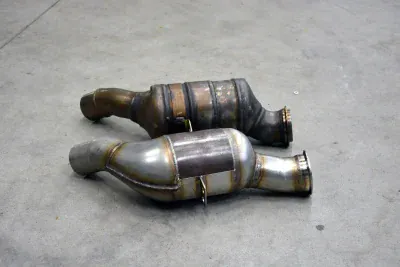 Downpipe pravý + Metalický katalyzátor 200CPSI Supersprint 756521
