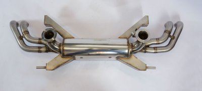Zadní díl výfuku s ventily pravá - levá 4 výstupy - nahrazuje hlavní katalyzátor - lze nainstalovat na originální koncovky - 8,5 kg Supersprint 767054