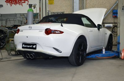 Sport pack - GT3 Style – koncovky uprostřed vozu Supersprint 941640