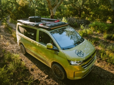 Twin-Monotube-Projekt AT1 černá matná, monoblok 8,5×18" 5×120 | (MAN TGE / VW Crafter & T7 Multivan / California)