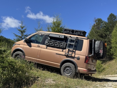 TWIN-MONOTUBE-PROJEKT AT3 šedá, OCHRANNÝ PRSTENEC 8,5×18" 5×120 (VW T5, T6 / T6.1, AMAROK)