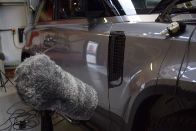Land Rover Defender D300 90 (2019 a novější) Nerezový výfukový systém s generátorem zvuku vybavený technologií Sound Architect™ QUICKSILVER LR250S-D300-90