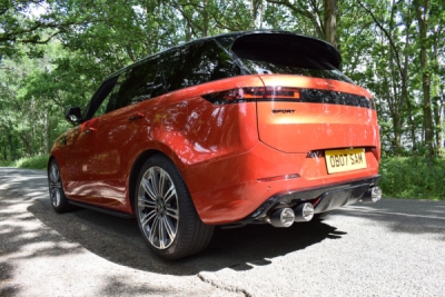Range Rover Sport 3.0 P400 (2022 a novější) Sportovní výfukový systém s technologií Sound Architect™ QUICKSILVER LR531S-400