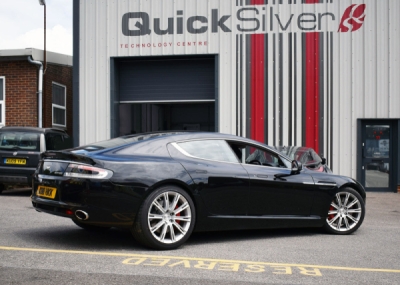 Aston Martin Rapide (2010 a mladší) Náhrada sekundárních katalyzátorů QUICKSILVER AS328S