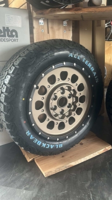 pneu Black Bear ALLTERRAIN II 255/55 R18 Expedition