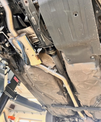 Audi 100 quattro Typ C3/ Audi 200 Typ 44Q přední tlumič výfuku FOX AU070060-VSD