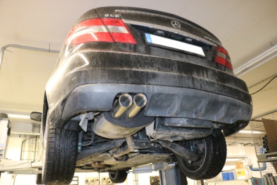 Mercedes C-Klasse Sportcoupe CL203 + koncový tlumič CLC - 2x FOX MB031019-288