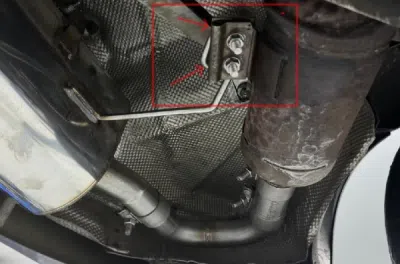 Porsche Boxster Typ 986 Reparaturset für Haltebügeln (Bestend aus 2 Haltern und 4 Scheiben) FOX PO090010-Z