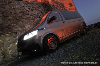 Twin-Monotube-Projekt AT1 černá matná, ochranný prstenec 9×20" 5×120 (VW T5 / T6 / T6.1)