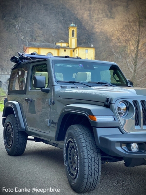 Twin-Monotube-Projekt AT1 černá matná, konkávní s kovaným ochranným prstencem 8×17" 5×127 (Jeep Wrangler)