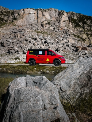 Nastavitelný tlumič přední KONI-ADJUST-SENSITIVE-AT - XL délka, uchycení pomocí klemy a dvou šroubů (T32) - VW T5/T6/T6.1
