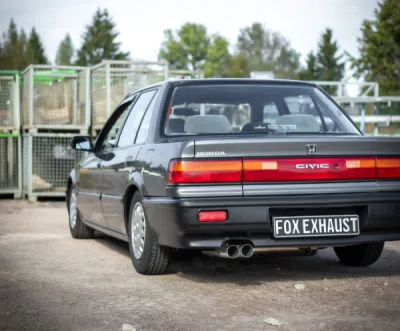 Honda Civic 4 - ED3 Endschalldämpfer quer und Vorschalldämpfer - 2x70 Typ 10 links