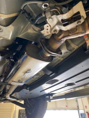 Subaru Forester 4WD - SK Přední tlumič výfuku FOX SU054000-VSD