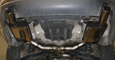 VW Passat 3C 4-Motion - 3,2l Koncová rampa - 1x100 Typ 16 rechts/links FOX VW024103-133