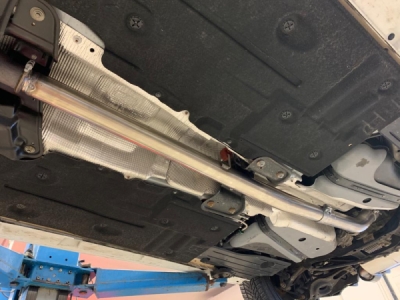 Ford Focus III RS Spojovací potrubí koncový tlumič s katalyzátorem FOX FO032140-VBR