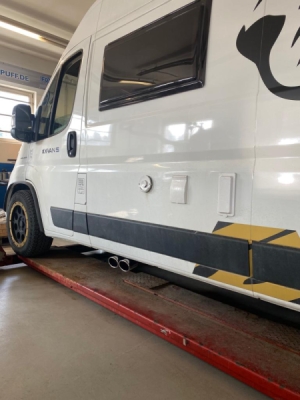 Fiat Ducato Wohnmobil Výstup výfuku na stranu řidiče - 2x FOX FI170000-462