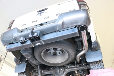 Ford Ranger od 2011-08/2016 - Dvojité víčko koncového tlumiče ex FOX FO121041-727