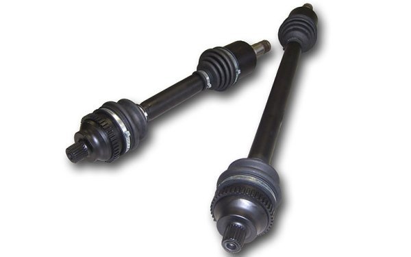 GKN féltengely