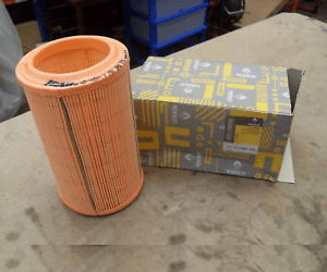 Filtru aer ORIGINAL RENAULT 7701348175