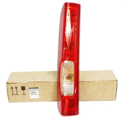 Lampa spate stanga ORIGINAL RENAULT 8200415250