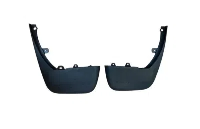 Set aparatori noroi spate inscriptionate 'Sandero' ORIGINAL RENAULT 8201735532