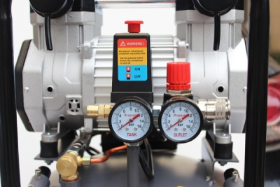 Tagred TA3397, Bezolejový vertikální kompresor s odlučovačem 100l, 230V, 2 písty, 3000W | 10 BAR