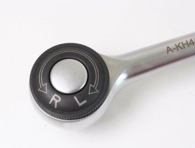 ASTA A-KH4317, ráčna 3/8" s posuvným čtyřhranem, 199 mm, 36 zubů, protiskluzová rukojeť