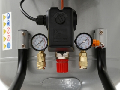 Tagred TA348B, Olejový kompresor 100l, 3 písty, 400V