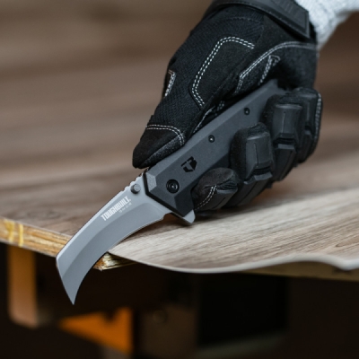 Zahnutý zavírací nůž TOUGHBUILT