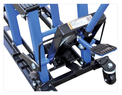 SATRA S-80LBM, hydraulický zvedák motocyklů s nosností 680 kg | mobilní, nožní pedál, protiskluzová guma