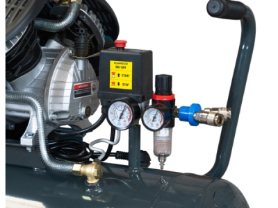 Matabro MB-K108, Olejový kompresor 100l, 230V s odlučovačem | 3500W
