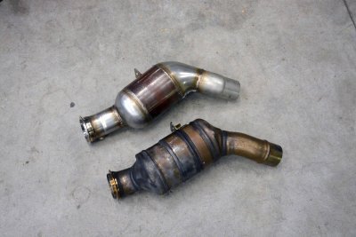 Levý downpipe s metalickým katalyzátorem 200CPSI Supersprint 756541