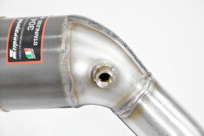 Downpipe levý s metalickým katalyzátorem (pro vozy s pravostranným i levostranným řízením) Supersprint 777941