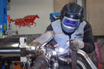 Zadní díl výfuku s ventily pravá - levá 4 výstupy - nahrazuje hlavní katalyzátor - lze nainstalovat na originální koncovky - 8,5 kg Supersprint 776054