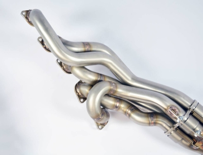 Výfukové svody SUPERSPRINT DESIGN PATENT – pro vozy s levostranným i pravostranným řízením Supersprint 789301